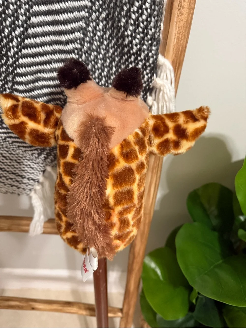 Aurora‎ Giraffe Stick Horse Sound